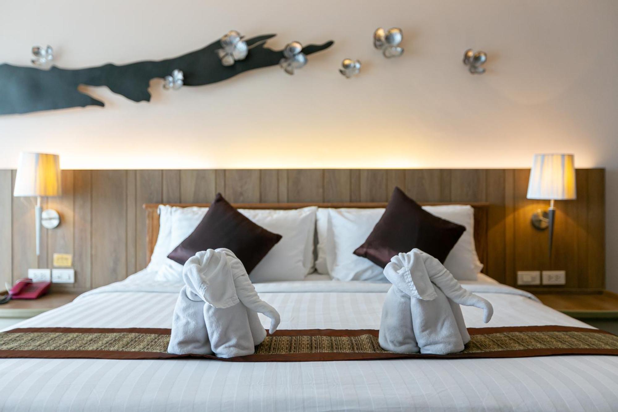 Grand Ratchapruek Hotel Пак-Крет Экстерьер фото