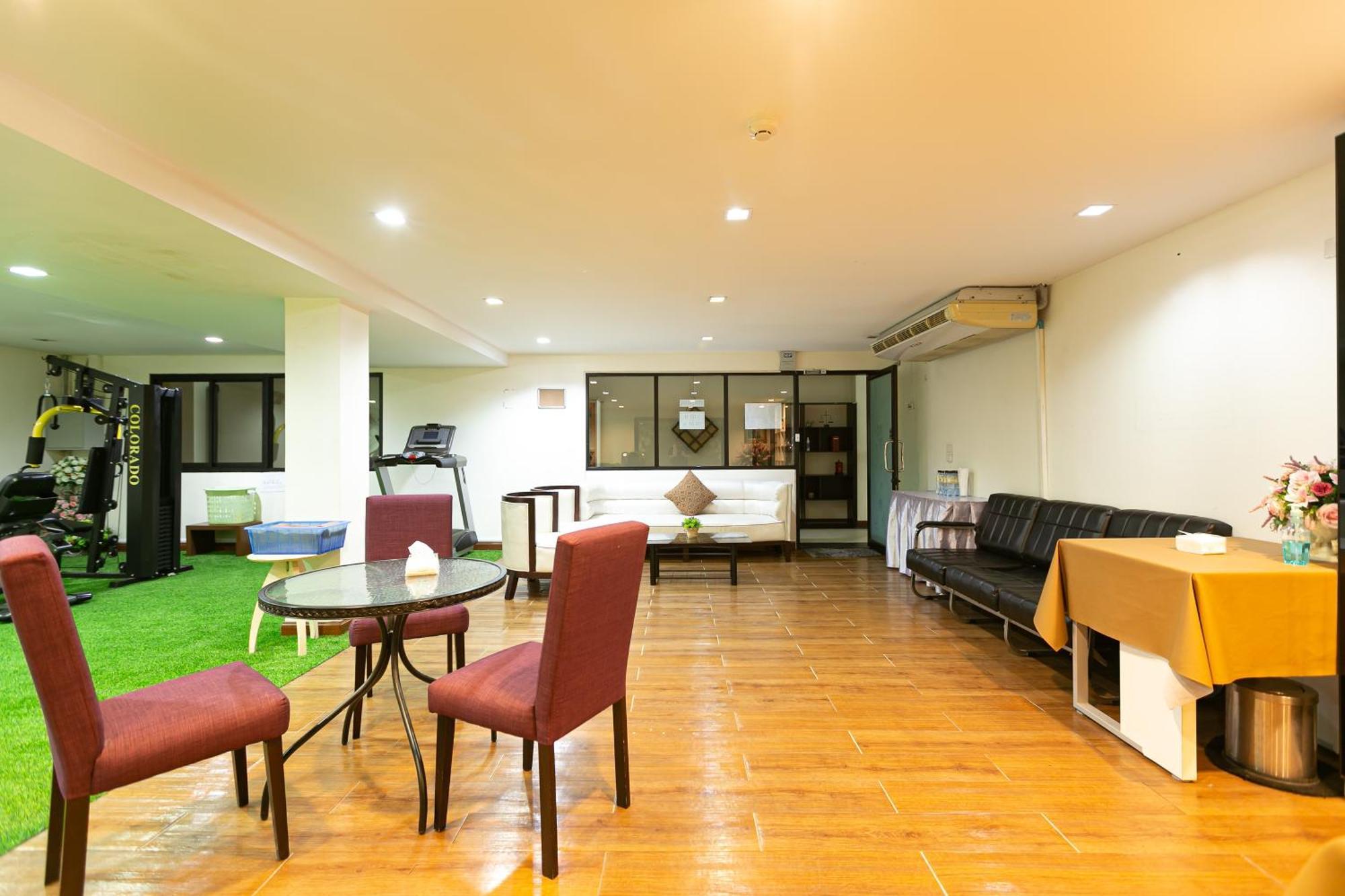 Grand Ratchapruek Hotel Пак-Крет Экстерьер фото